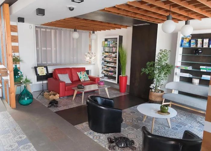 Sunset Ruby ,1 Bedroom, Swimming Pool *